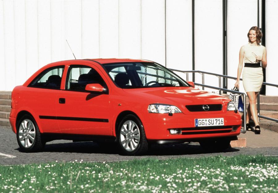  Opel Astra DTI 3-Door (G) 1999 года  (фото 2 из 5)
